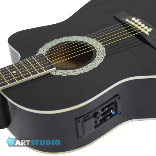 גיטרה אקוסטית מוגברת