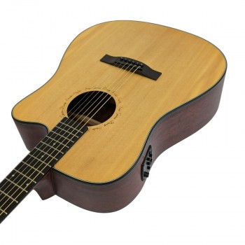 גיטרה אקוסטית מוגברת