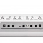 פסנתר חשמלי לבן