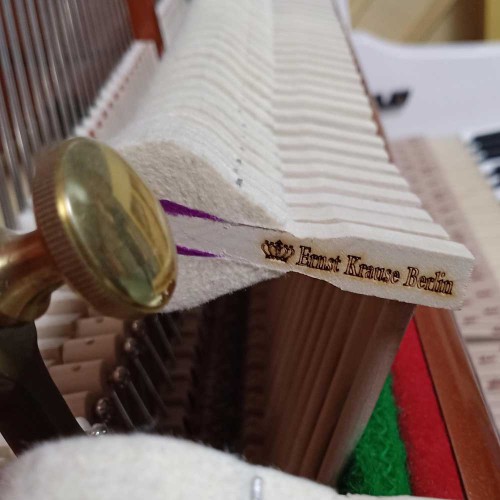 פסנתר 121 ס"מ, שחור