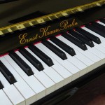 פסנתר 112 ס"מ, שחור